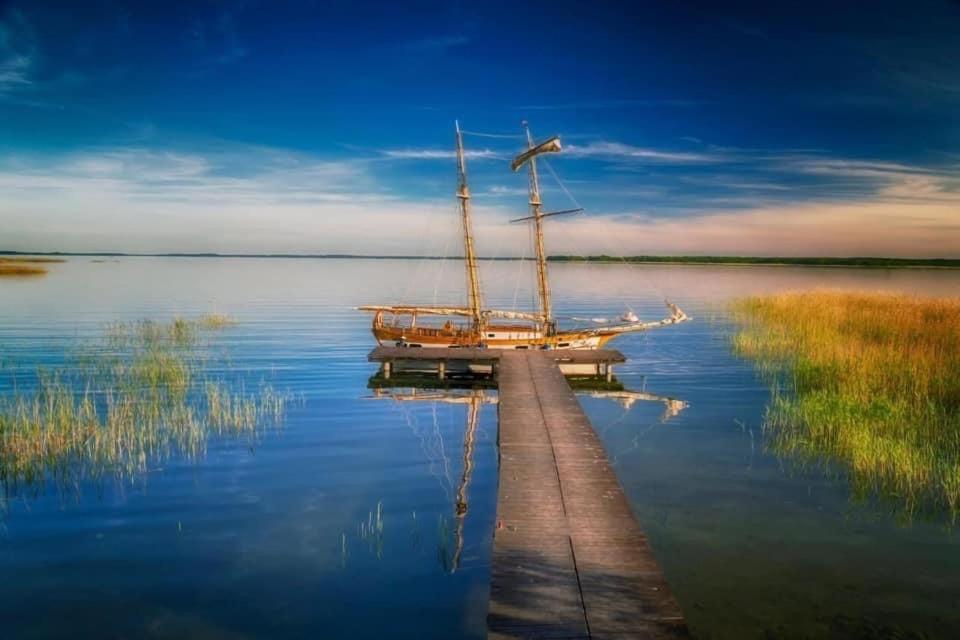 Folwark Luknajno Nad Jeziorem Sniardwy Gospoda Dziedzictwo Kulinarne Warmia-Mazury Mikołajki Exterior foto